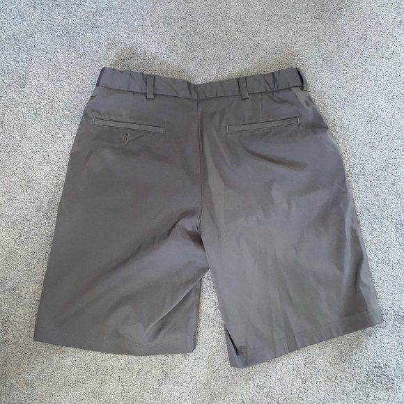 Men’s Cypress Club Flat Front Golf Shorts - Picture 3 of 3